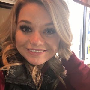 Meet your Posher, Cassie